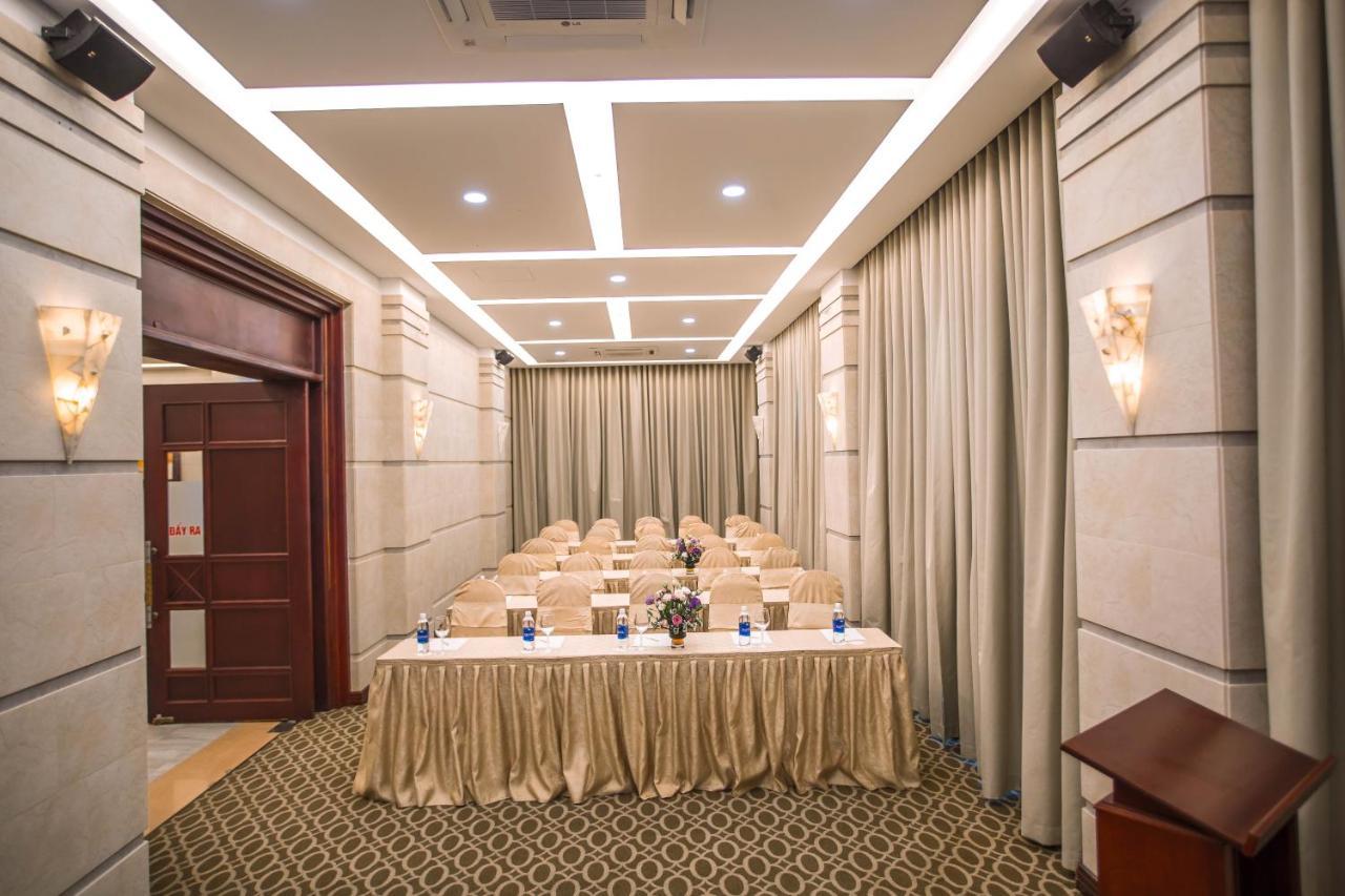 Minh Toan Athena Hotel Дананг Екстер'єр фото