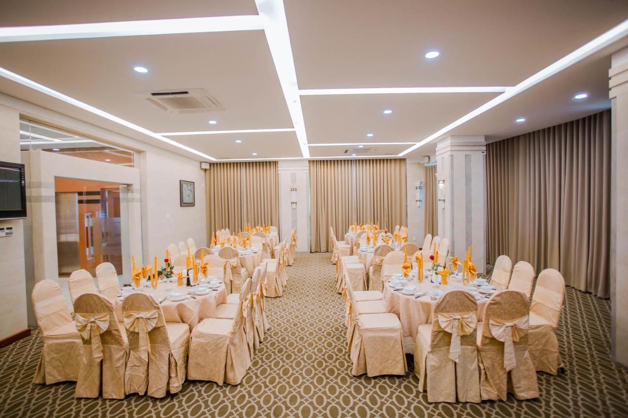 Minh Toan Athena Hotel Дананг Екстер'єр фото