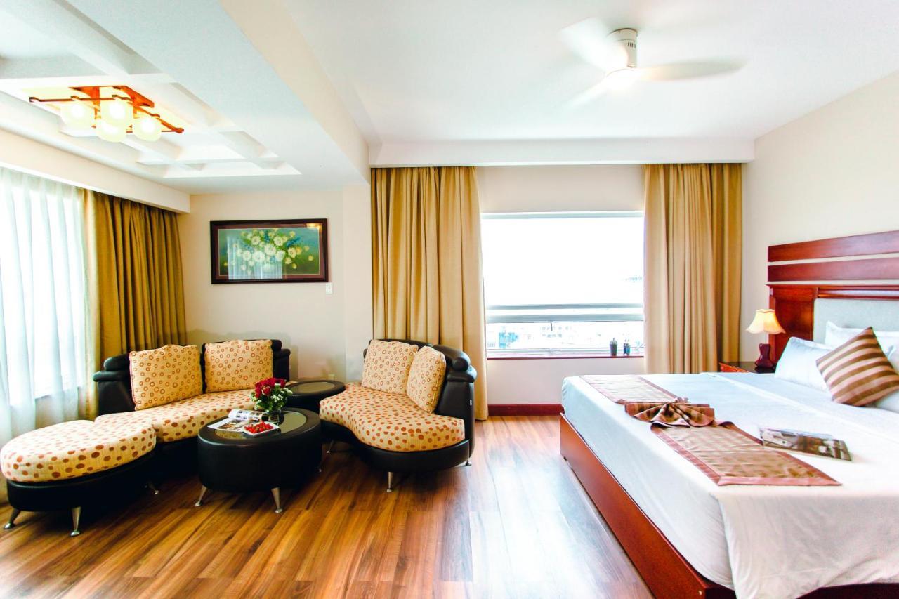 Minh Toan Athena Hotel Дананг Екстер'єр фото