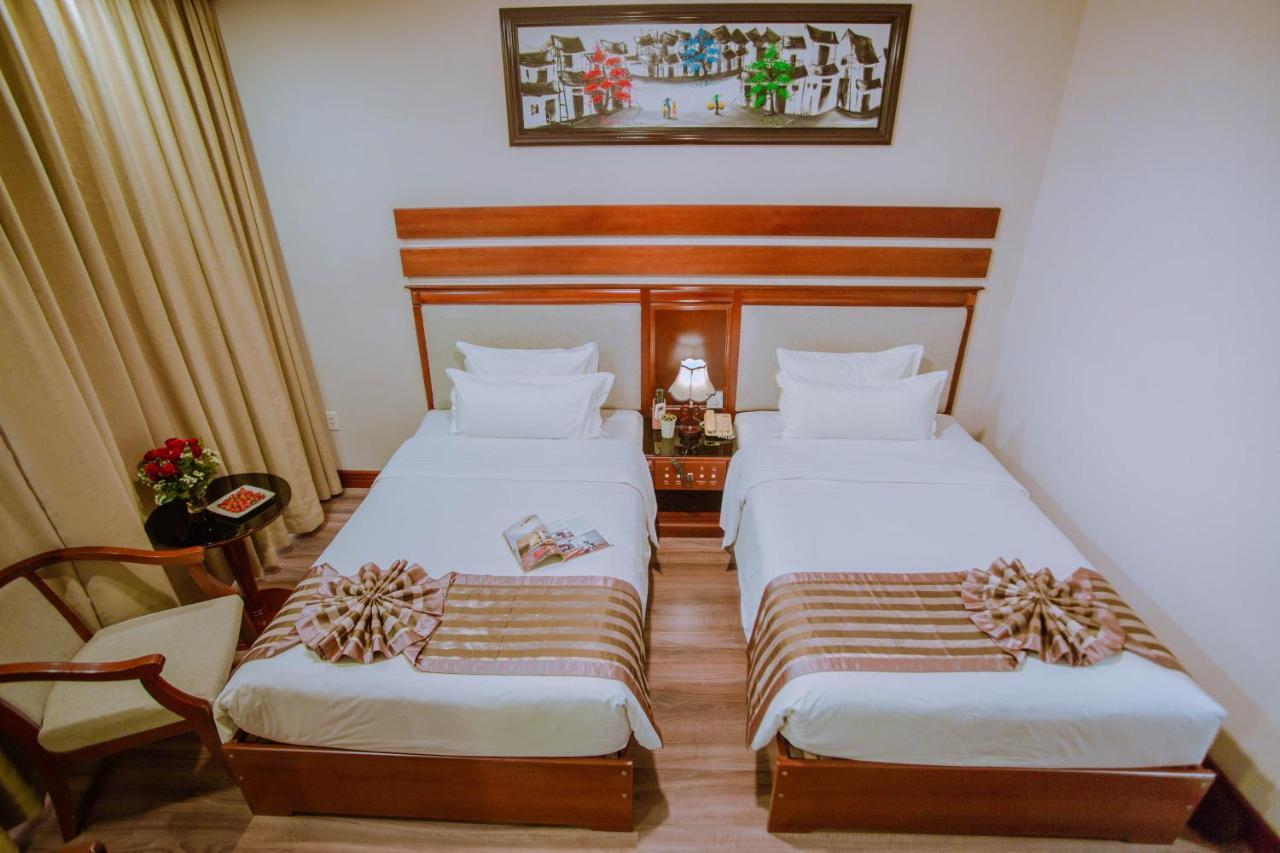 Minh Toan Athena Hotel Дананг Екстер'єр фото